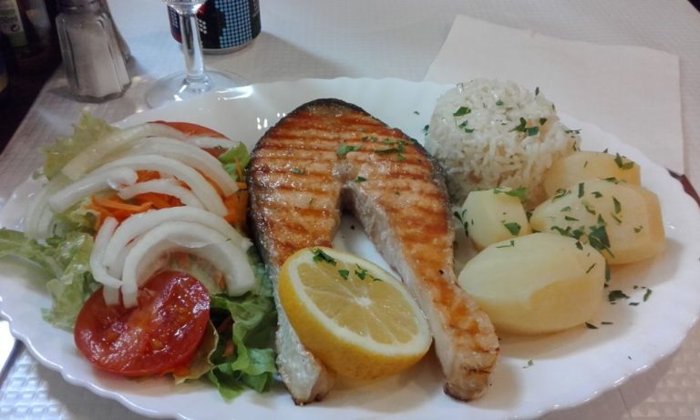 Grilled fish in Moscow - Russia 12 stress-free ways to eat alone